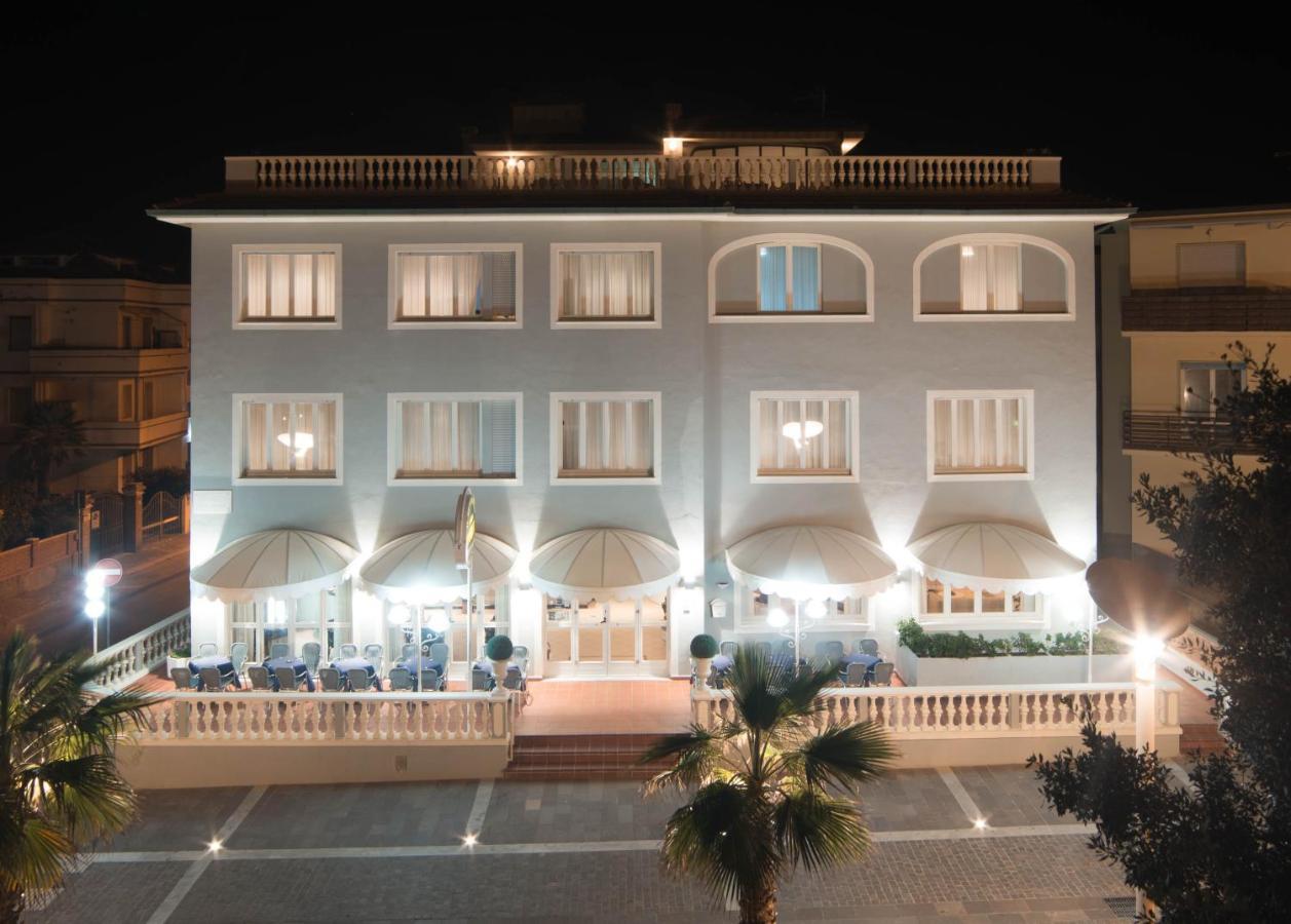 Hg Hotel Il Settebello Марина-ди-Чечина Экстерьер фото