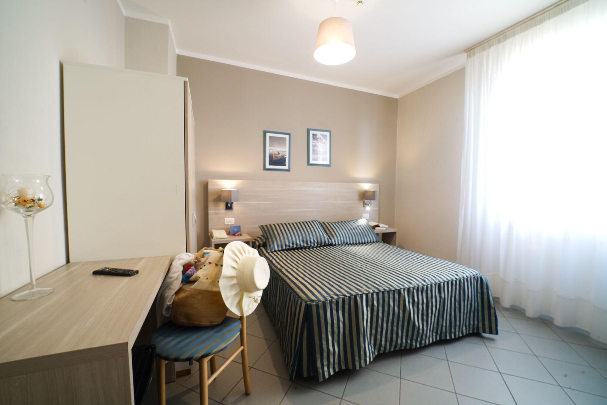 Hg Hotel Il Settebello Марина-ди-Чечина Экстерьер фото