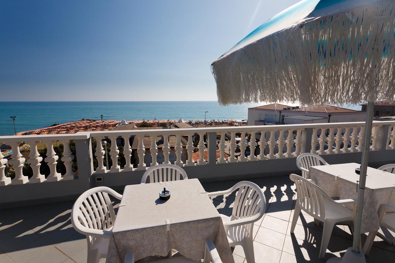 Hg Hotel Il Settebello Марина-ди-Чечина Экстерьер фото